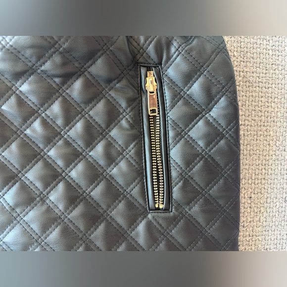 Zara Cropped Faux Leather Quilted Jacket - Size M Brand new no tag - Picture 6 of 16